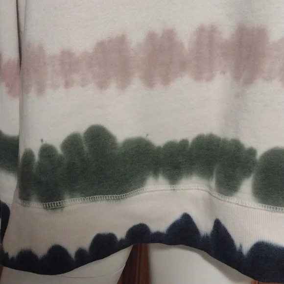 Maurices Large Sweatshirt - Picture 2 of 4